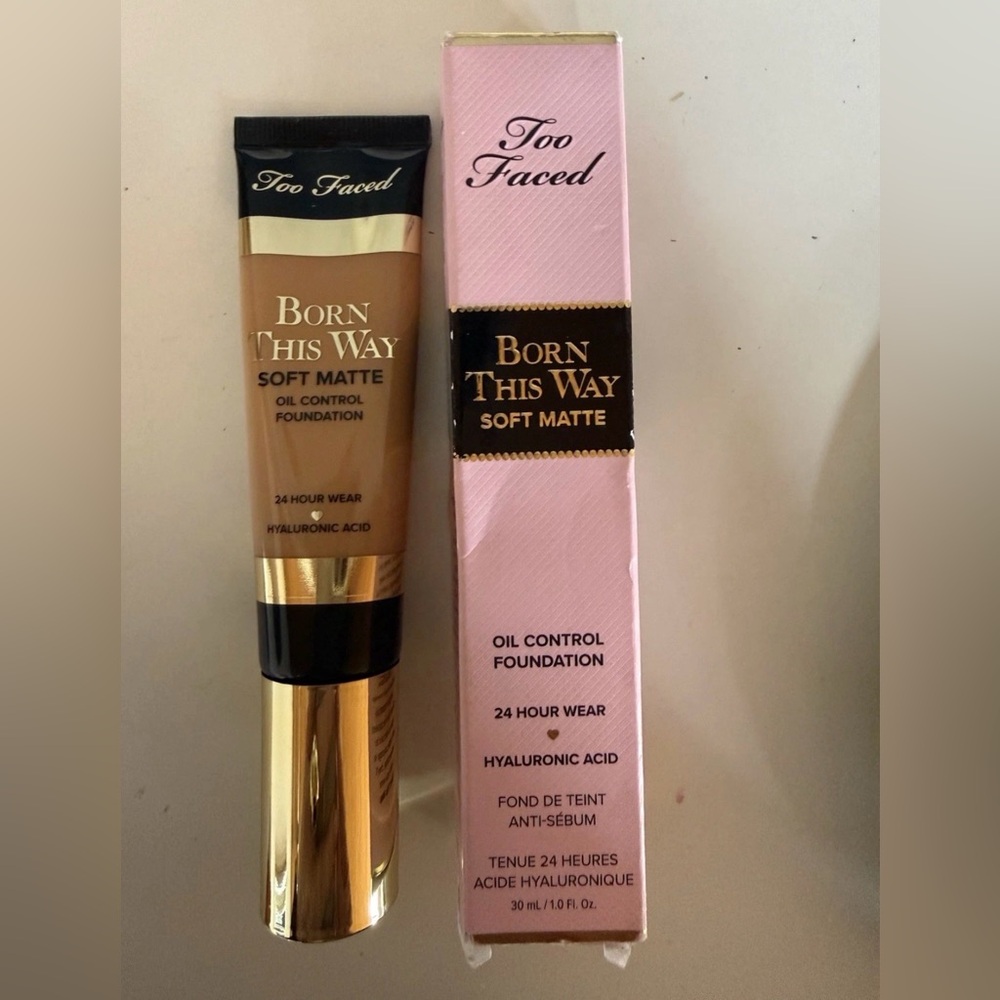 Too Faced Born This Way Soft Matte Foundation - in color Praline